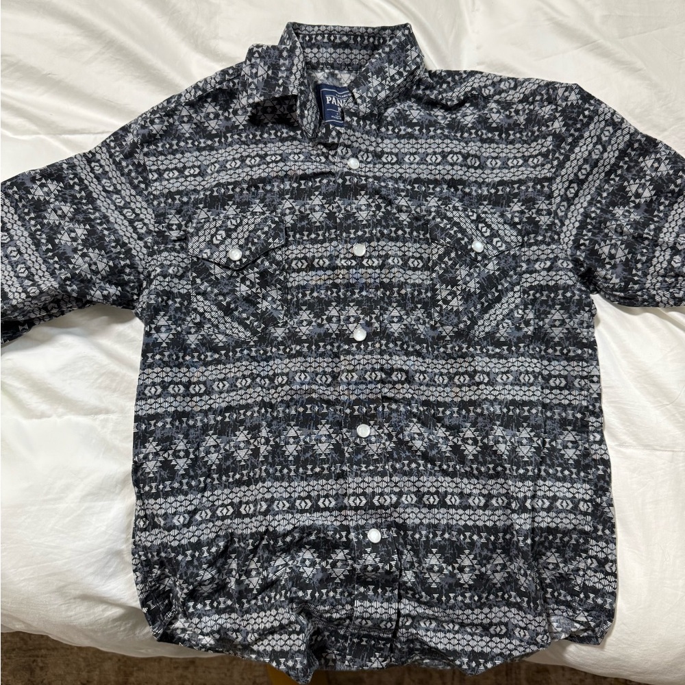 Wrangler Black and White Casual Button Down Shirt with Nordic Pattern